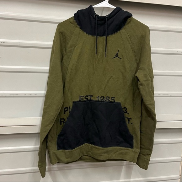 Air Jordan Sportswear Greatest Fleece Pullover Colorblock Sweatshirt hoodie MED - Picture 2 of 8